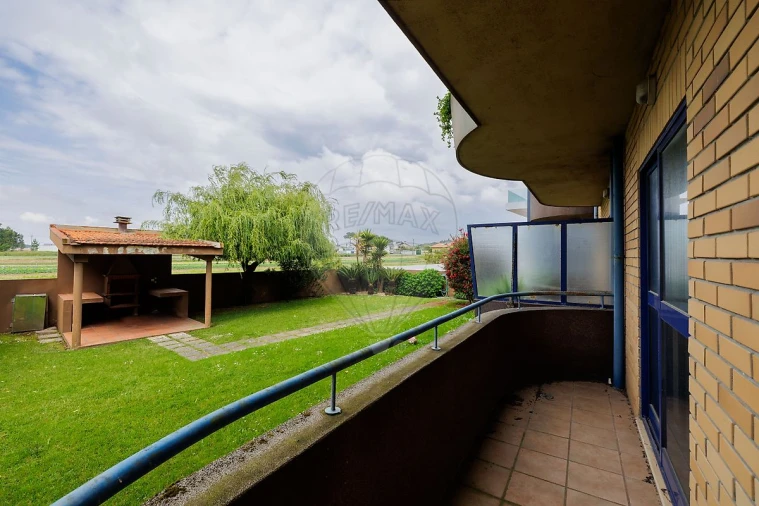 Apartamento T2 para Arrendamento em Gulpilhares e Valadares Foto 27