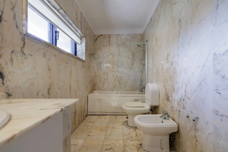 Apartamento T2 para Arrendamento em Gulpilhares e Valadares Foto 19