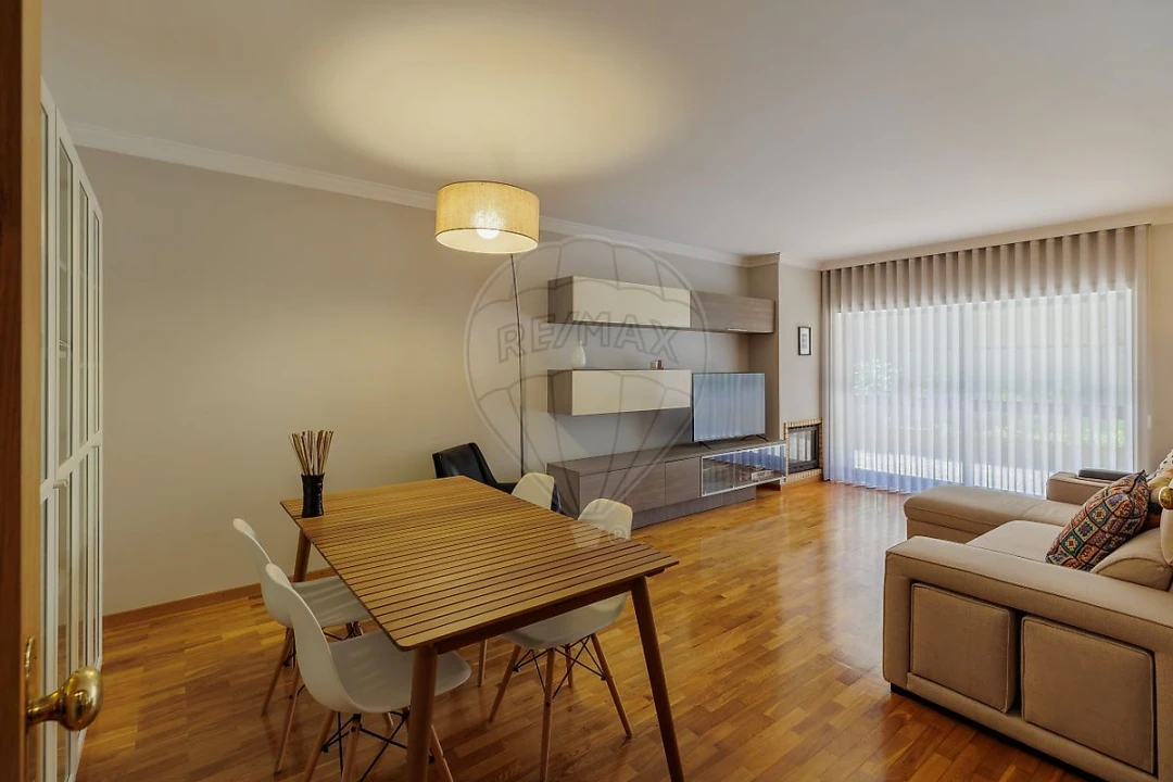 Apartamento T2 para Arrendamento em Gulpilhares e Valadares Foto 3
