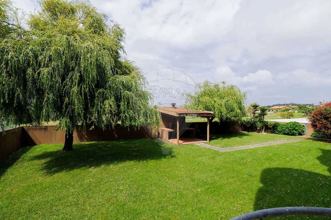 Apartamento T2 para Arrendamento em Gulpilhares e Valadares Foto 35