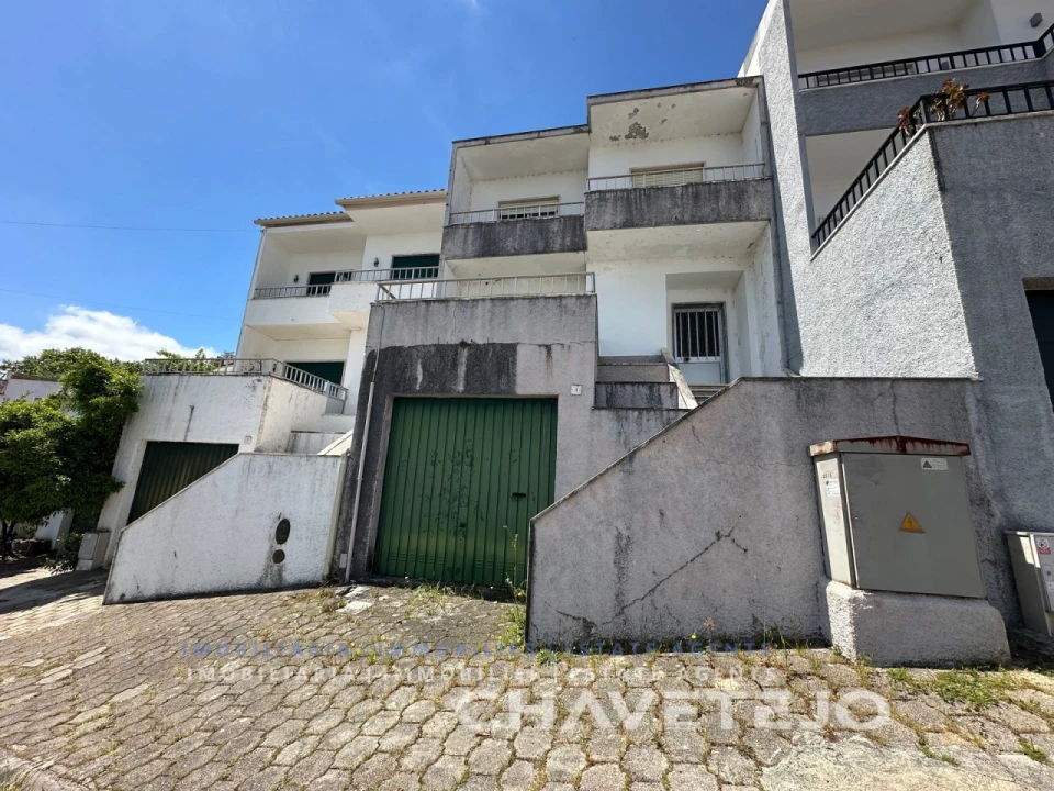Moradia T4 para Venda em São João Baptista e Santa Maria dos Olivais Foto 22