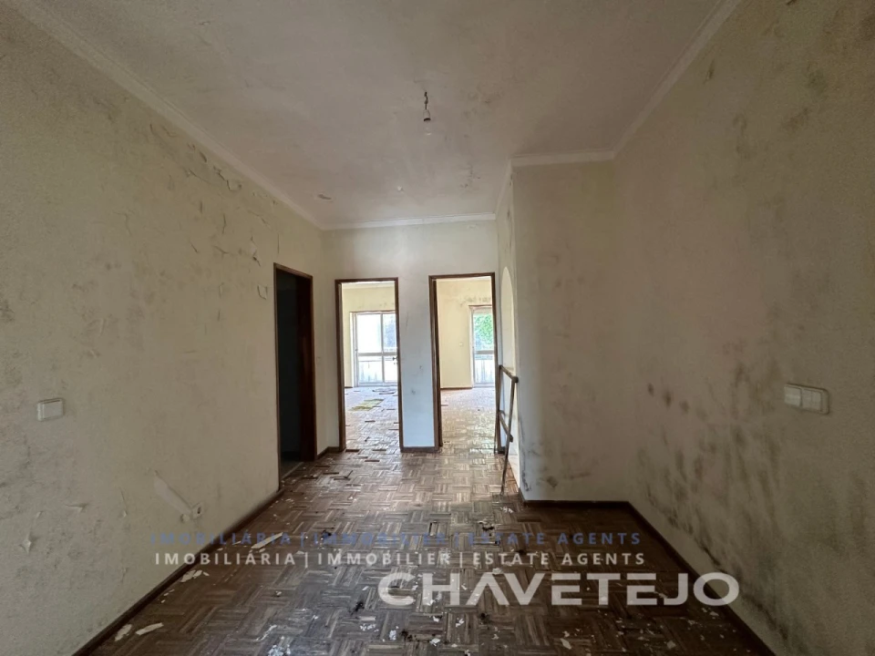 Moradia T4 para Venda em São João Baptista e Santa Maria dos Olivais Foto 10