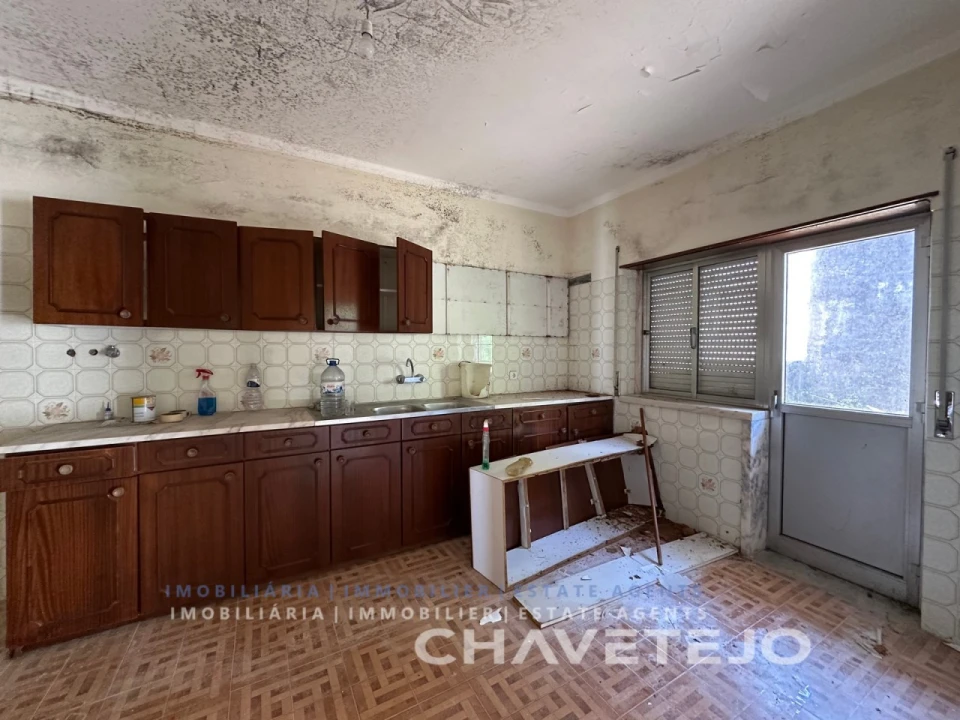 Moradia T4 para Venda em São João Baptista e Santa Maria dos Olivais Foto 15