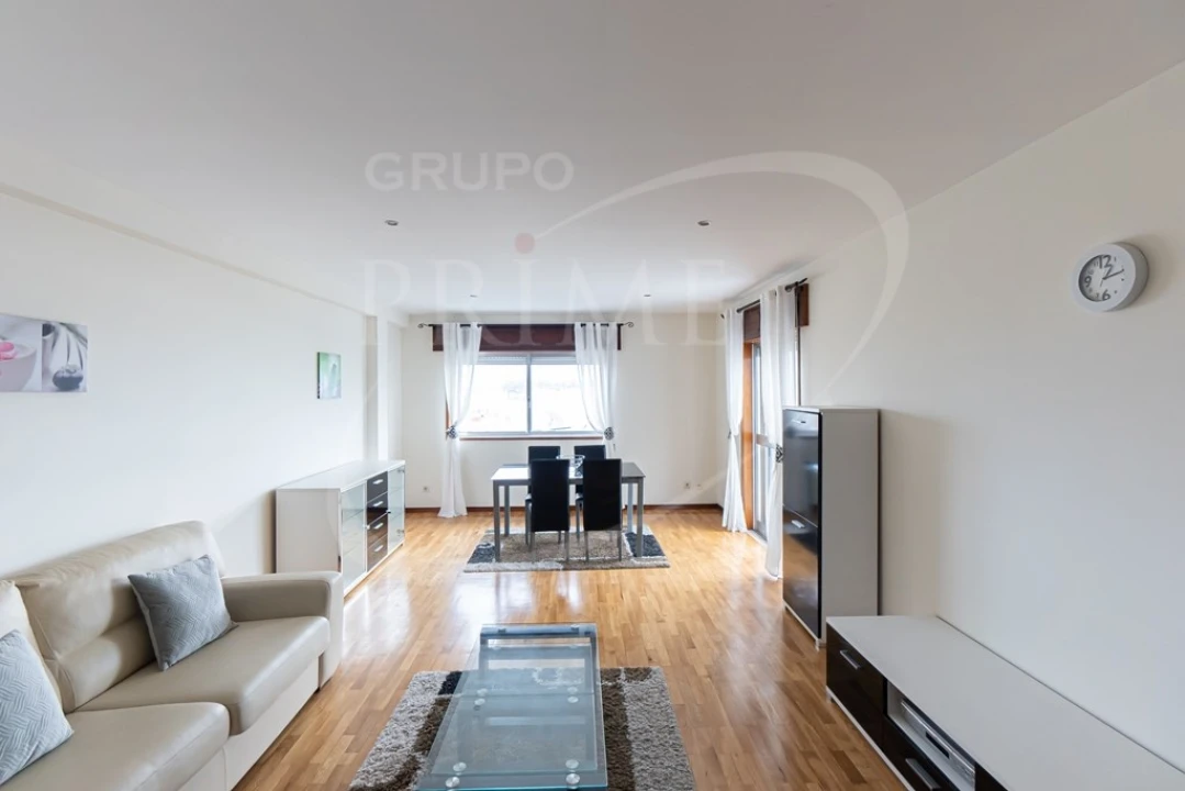 Apartamento T3 para Venda em Canidelo Foto 1