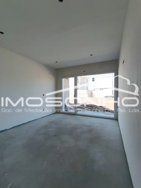 Moradia T3 para Venda em Souto da Carpalhosa e Ortigosa