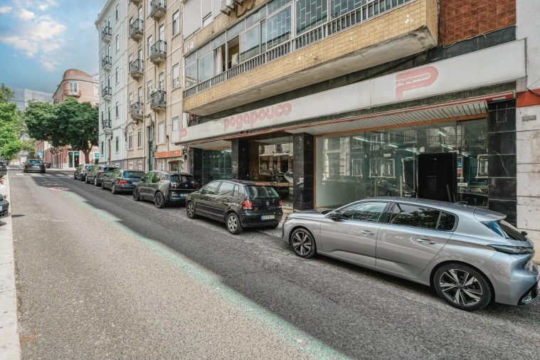 Negócio para Venda em Avenidas Novas Foto 2