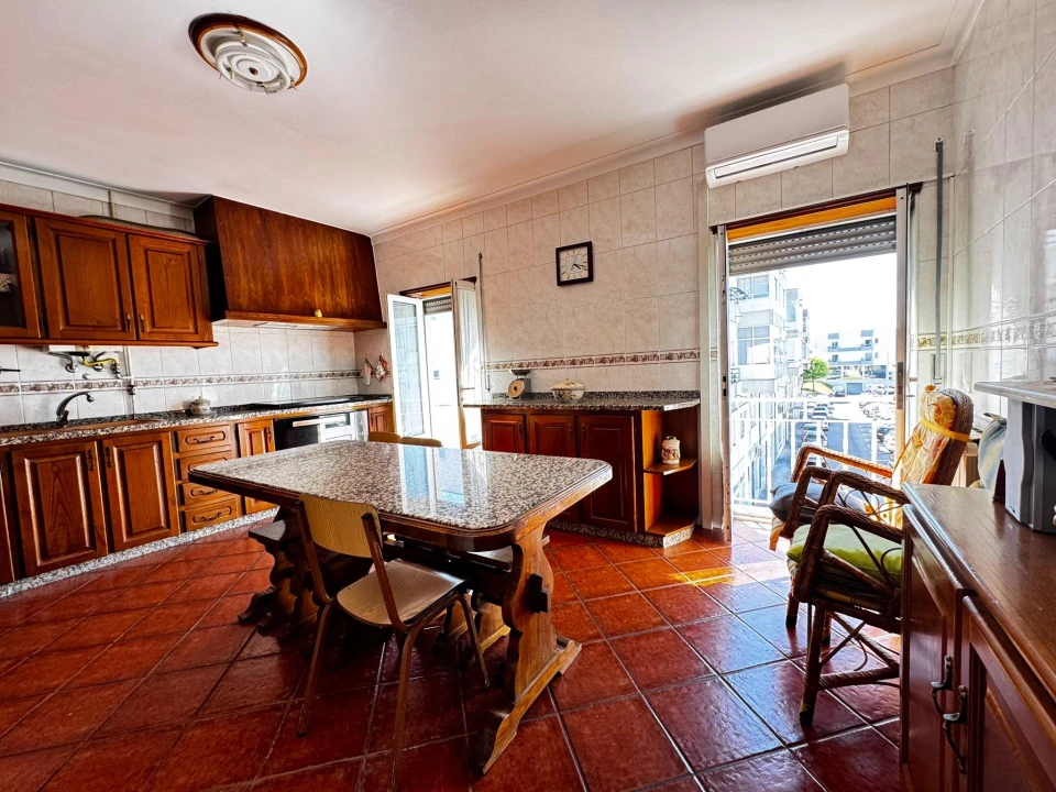 Apartamento T3 para Venda em Vila Verde e Barbudo Foto 10