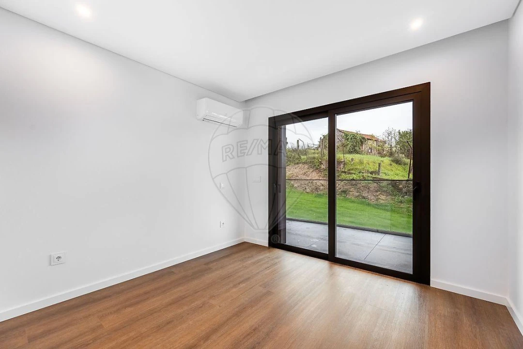 Apartamento T3 para Venda em Ferreiros e Gondizalves Foto 15