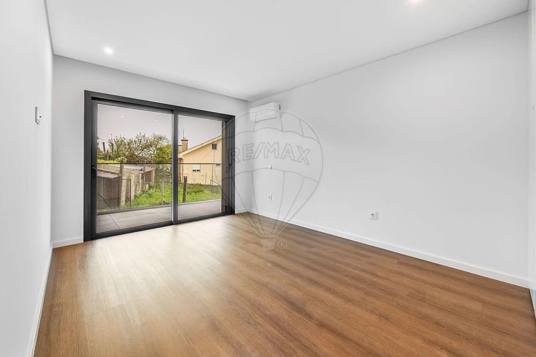Apartamento T3 para Venda em Ferreiros e Gondizalves Foto 25