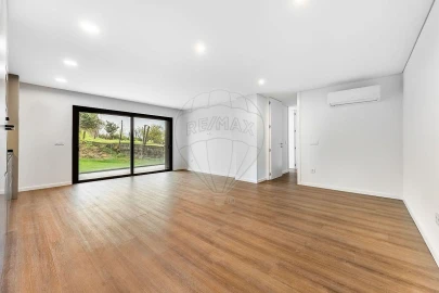 Apartamento T3 para Venda em Ferreiros e Gondizalves