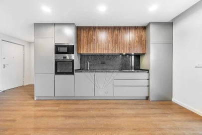 Apartamento T3 para Venda em Ferreiros e Gondizalves