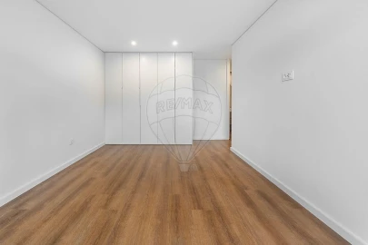 Apartamento T3 para Venda em Ferreiros e Gondizalves