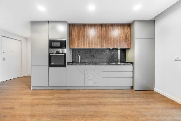 Apartamento T3 para Venda em Ferreiros e Gondizalves Foto 14