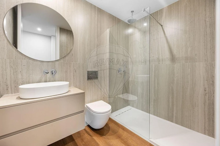 Apartamento T3 para Venda em Ferreiros e Gondizalves Foto 18