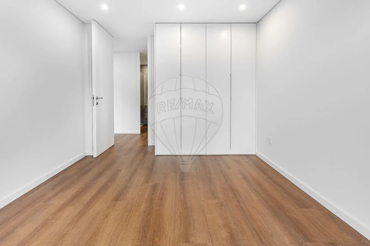 Apartamento T3 para Venda em Ferreiros e Gondizalves Foto 24