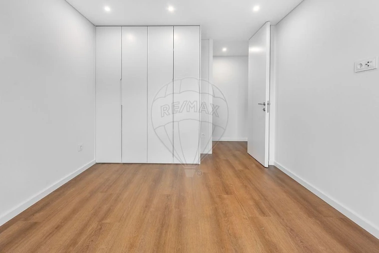 Apartamento T3 para Venda em Ferreiros e Gondizalves Foto 6