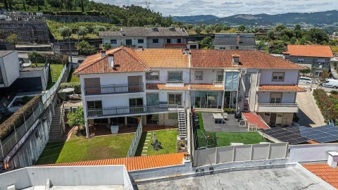 Moradia T3 para Venda em Fermentões