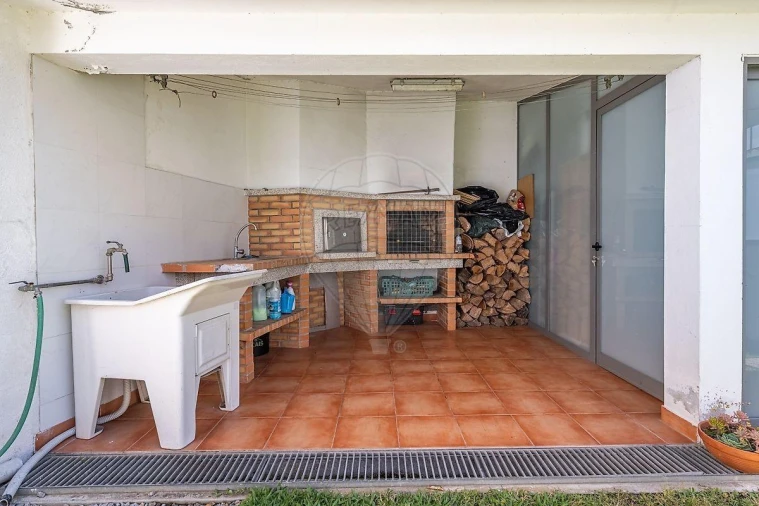 Moradia T3 para Venda em Fermentões Foto 22