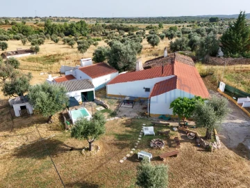 Moradia T3 para Venda em Evora Monte (Santa Maria)