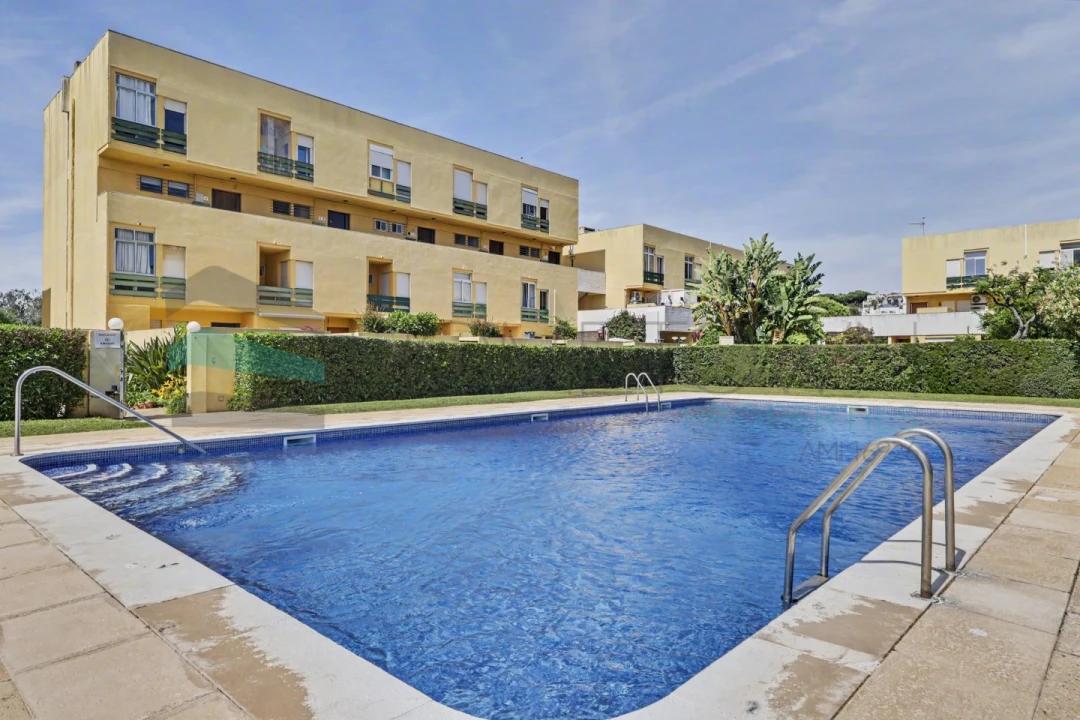 Apartamento T3 para Venda em Quarteira Foto 14