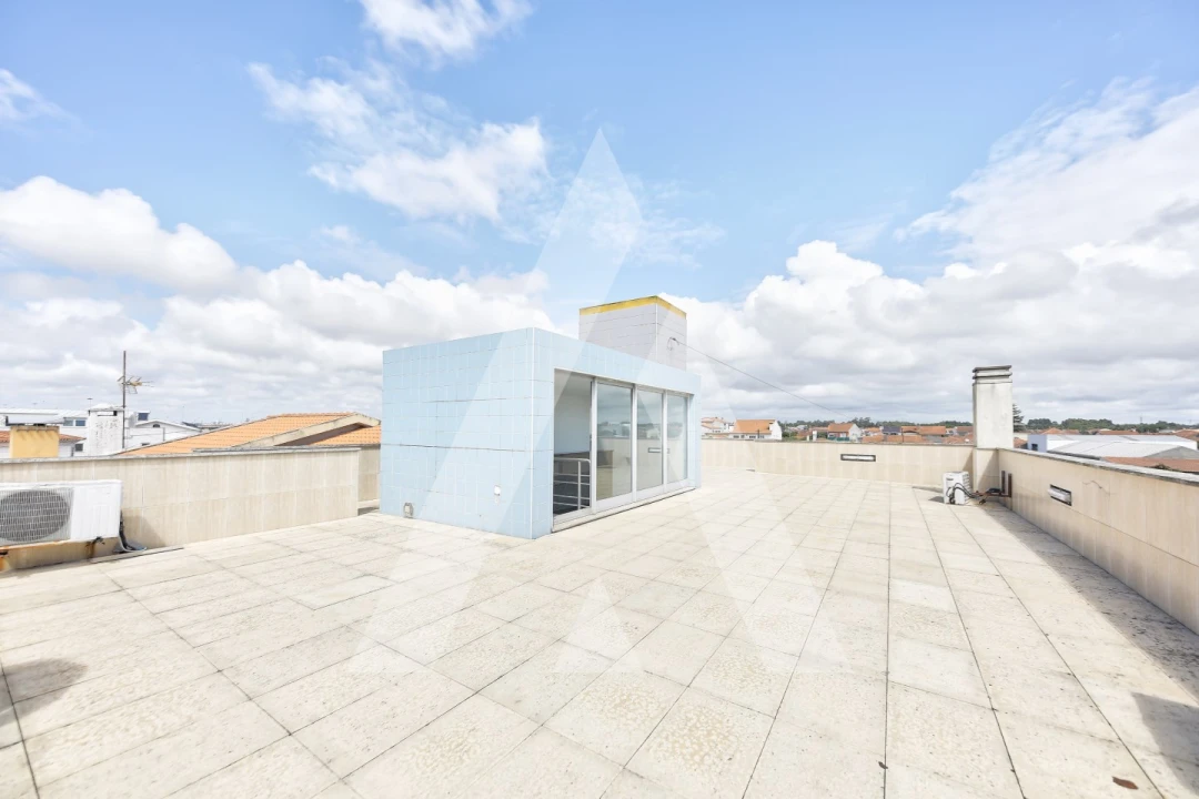 Moradia T4 para Venda em Gafanha da Encarnação Foto 33