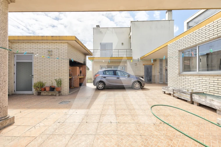 Moradia T4 para Venda em Gafanha da Encarnação Foto 40