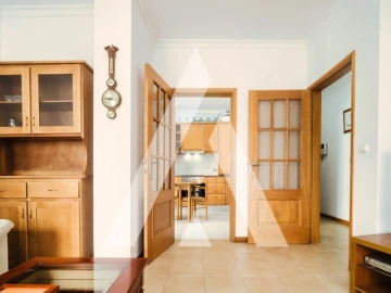 Apartamento T2 para Arrendamento em Tabua