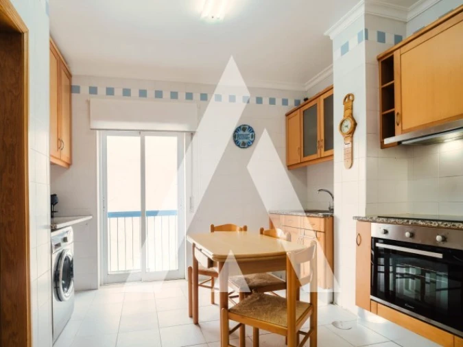 Apartamento T2 para Arrendamento em Tabua Foto 8