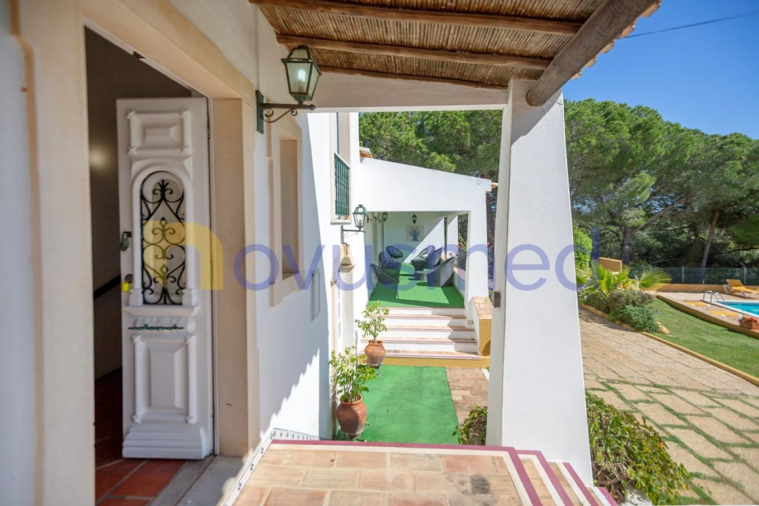 Moradia T5 para Venda em Albufeira e Olhos de Água Foto 4
