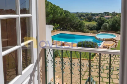 Moradia T5 para Venda em Albufeira e Olhos de Água