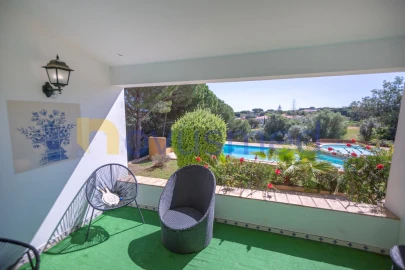 Moradia T5 para Venda em Albufeira e Olhos de Água