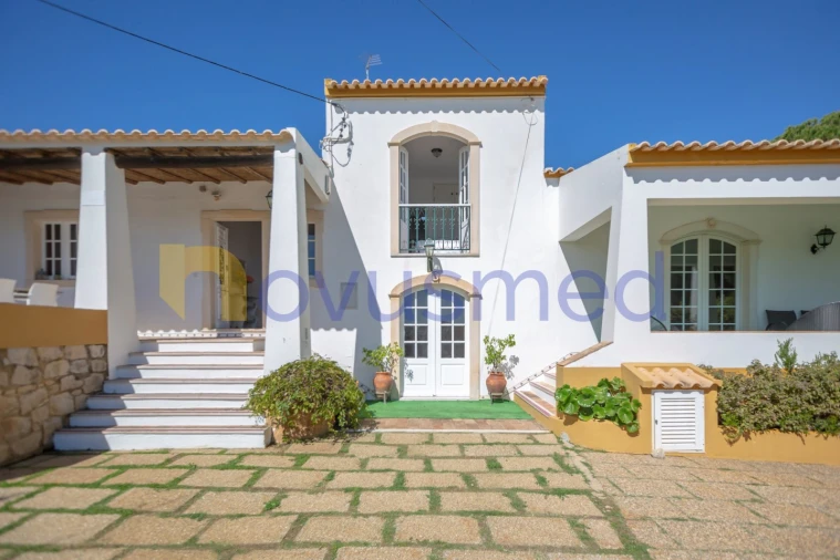 Moradia T5 para Venda em Albufeira e Olhos de Água Foto 3