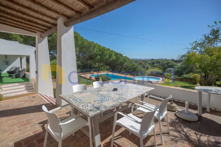 Moradia T5 para Venda em Albufeira e Olhos de Água Foto 13