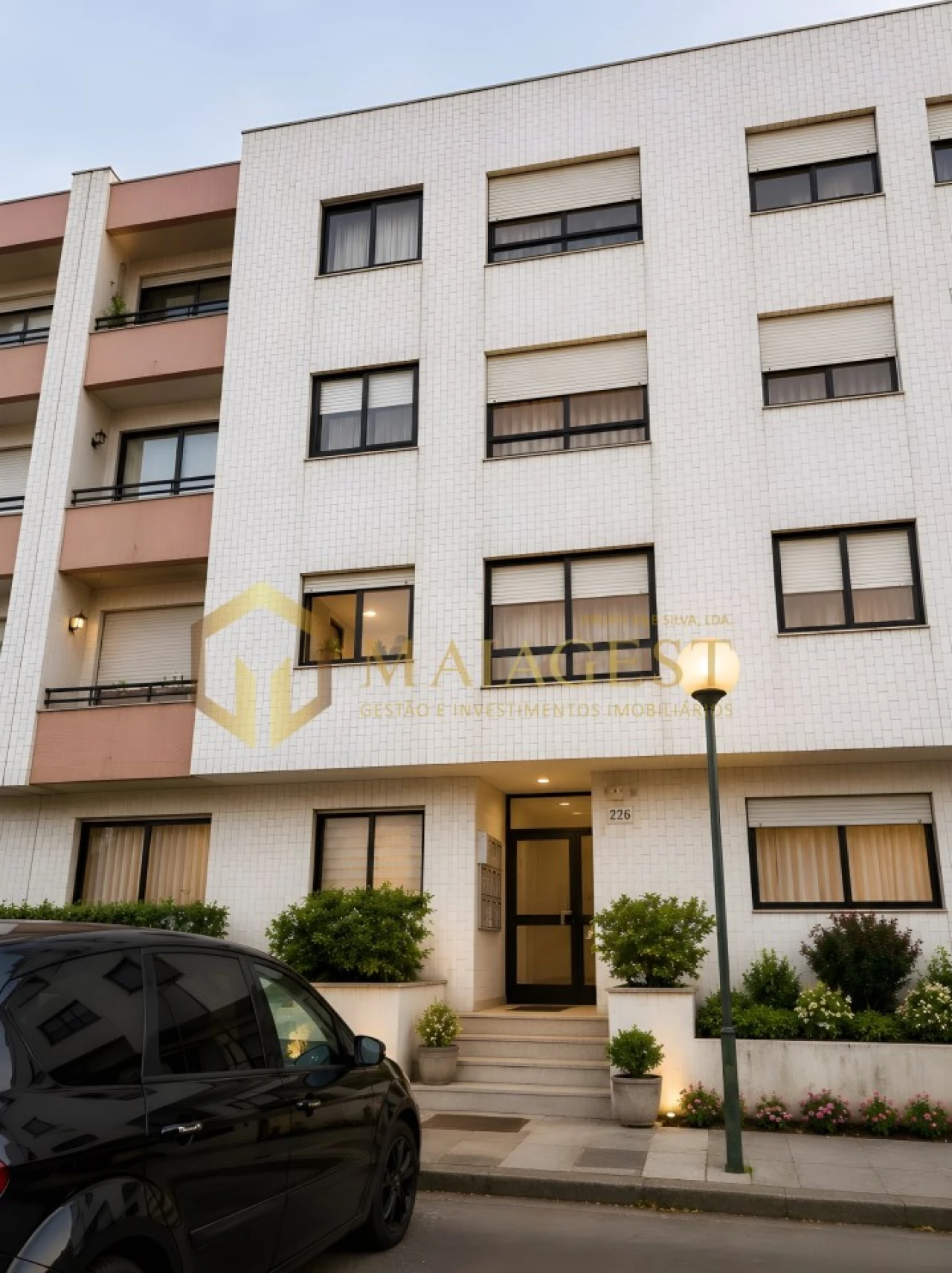Apartamento T3 para Venda em Paços de Brandão Foto 1