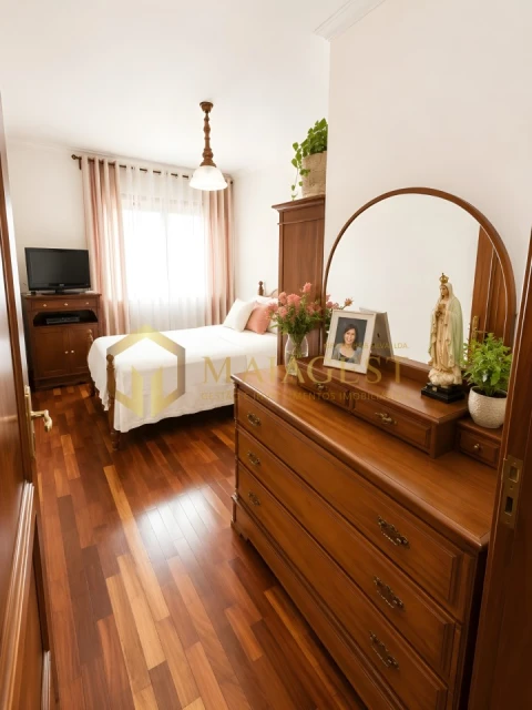 Apartamento T3 para Venda em Paços de Brandão