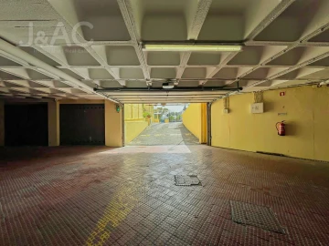 Armazém para Arrendamento em Cascais e Estoril