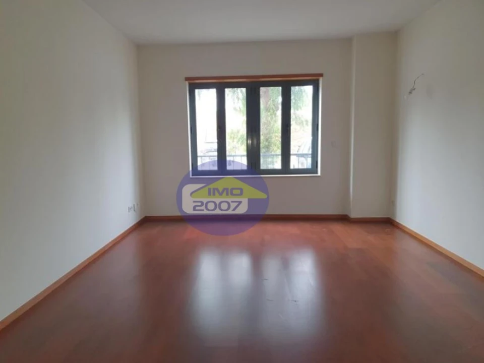 Apartamento T2 para Venda em Oliveira do Douro Foto 6