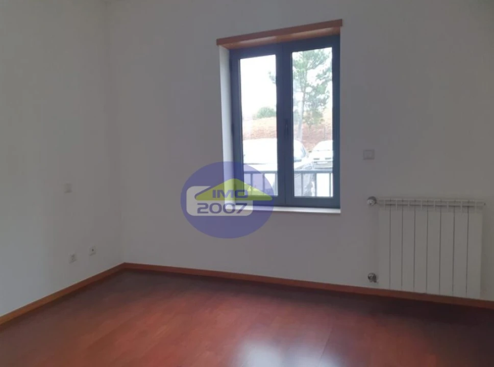 Apartamento T2 para Venda em Oliveira do Douro Foto 10