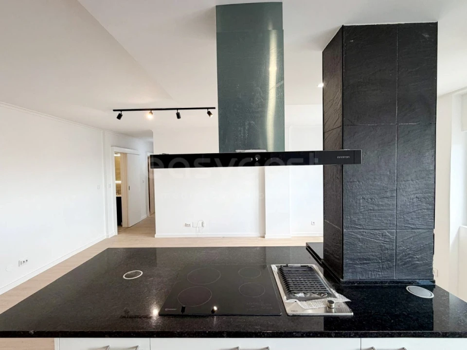 Apartamento T3 para Venda em Caparica e Trafaria Foto 3