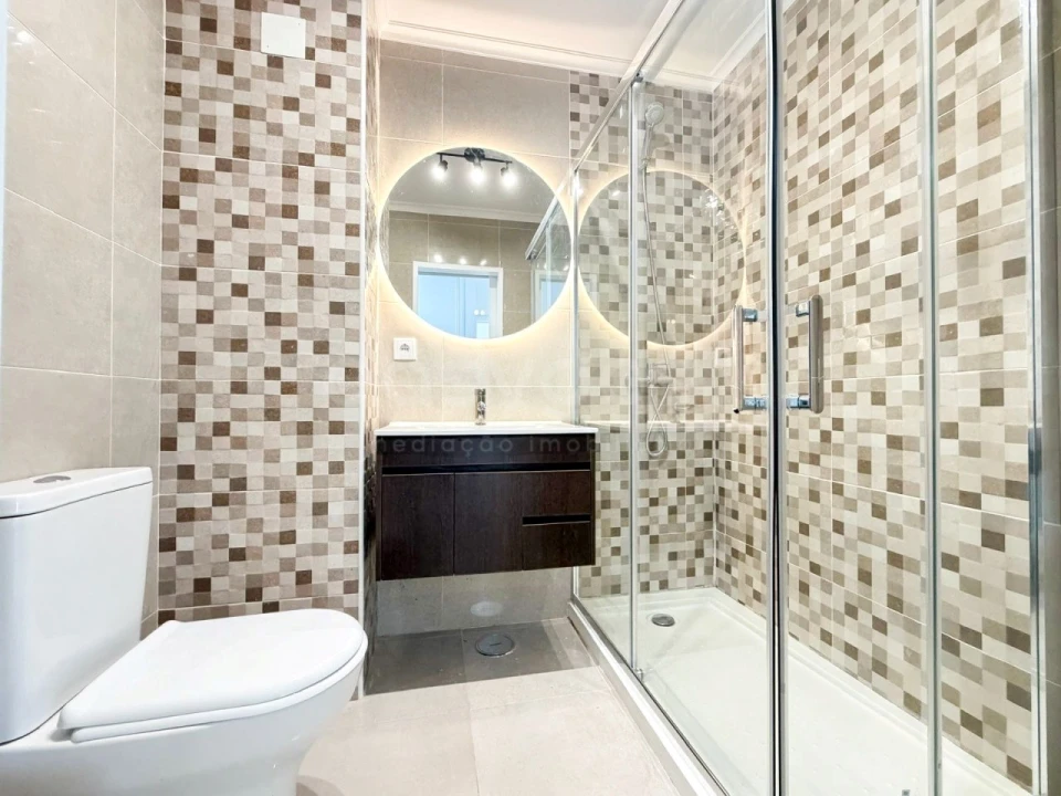 Apartamento T3 para Venda em Caparica e Trafaria Foto 13