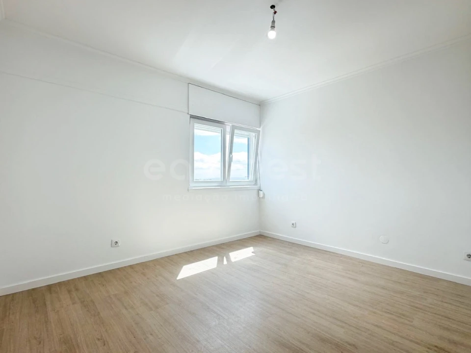 Apartamento T3 para Venda em Caparica e Trafaria Foto 20