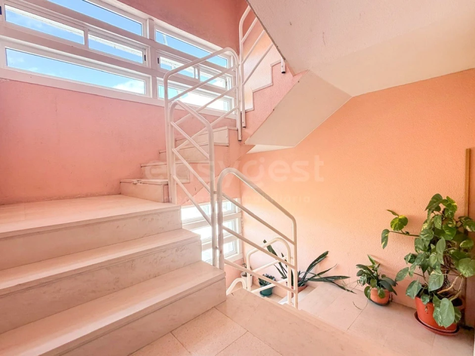 Apartamento T3 para Venda em Caparica e Trafaria Foto 24