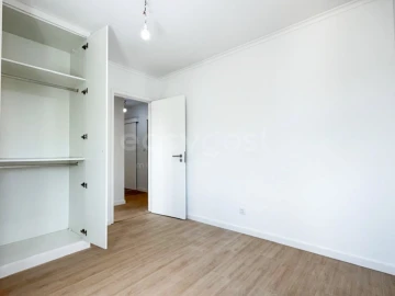 Apartamento T3 para Venda em Caparica e Trafaria