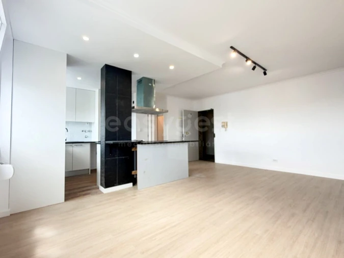 Apartamento T3 para Venda em Caparica e Trafaria Foto 5