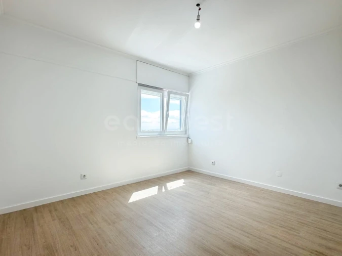 Apartamento T3 para Venda em Caparica e Trafaria Foto 20