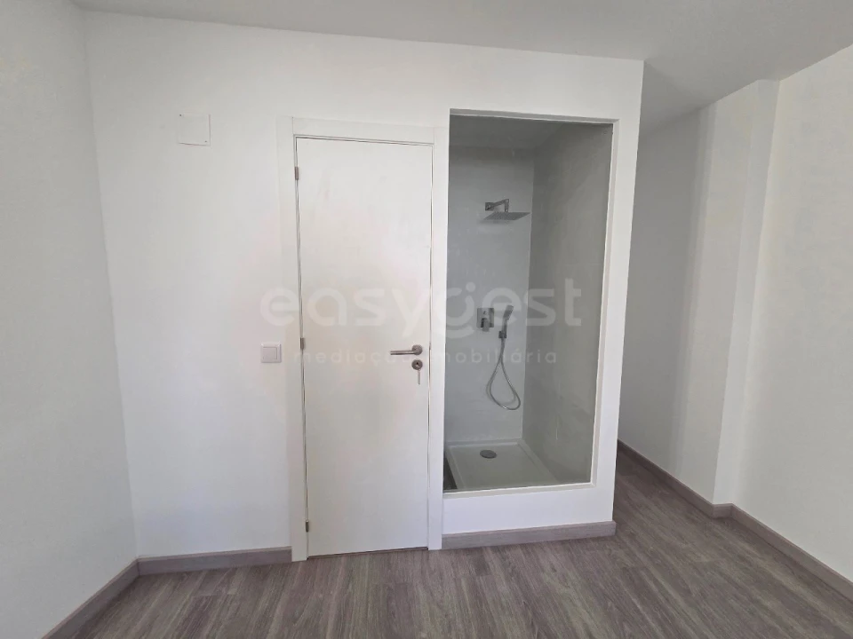 Apartamento T1 para Arrendamento em Seixal, Arrentela e Aldeia de Paio Pires Foto 10