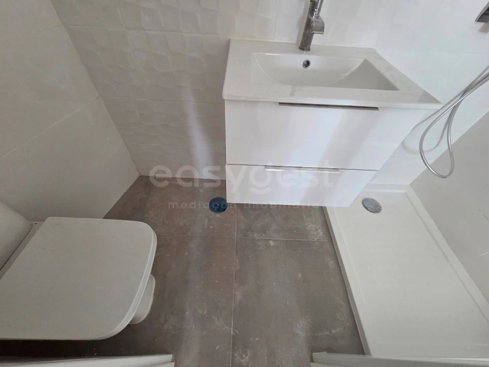 Apartamento T1 para Arrendamento em Seixal, Arrentela e Aldeia de Paio Pires Foto 12