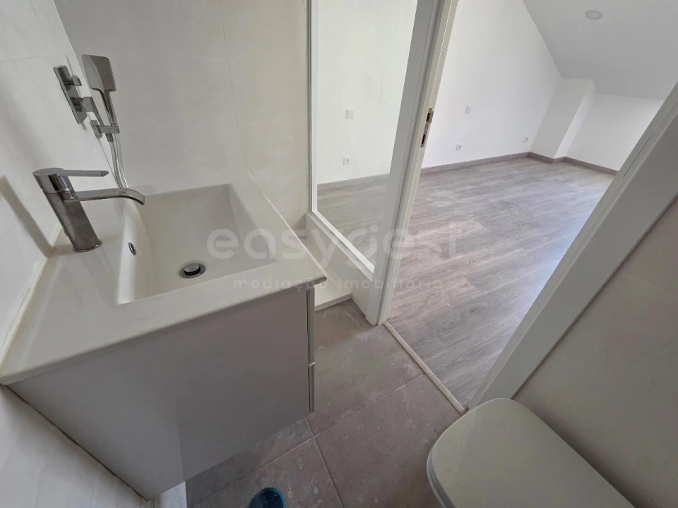 Apartamento T1 para Arrendamento em Seixal, Arrentela e Aldeia de Paio Pires Foto 13