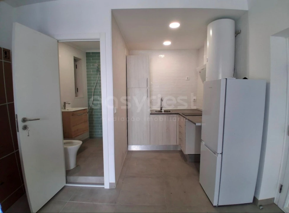 Apartamento T1 para Arrendamento em Seixal, Arrentela e Aldeia de Paio Pires Foto 6