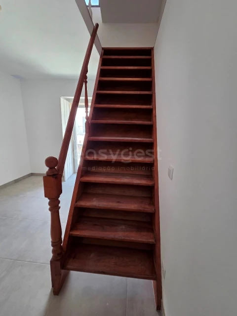Apartamento T1 para Arrendamento em Seixal, Arrentela e Aldeia de Paio Pires